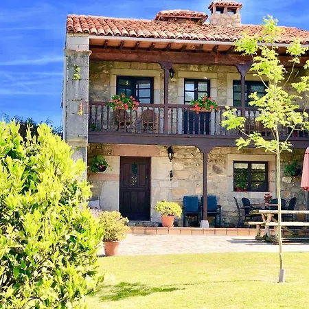 El Pedroso De Llanes Nyaraló