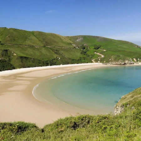 El Pedroso De Llanes Villahormes