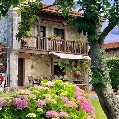 El Pedroso De Llanes