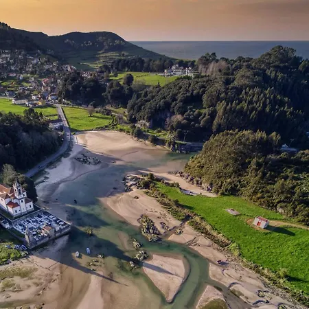 El Pedroso De Llanes * Villahormes