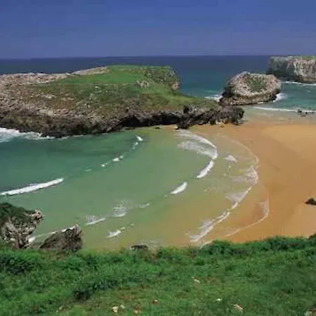 El Pedroso De Llanes בית נופש *