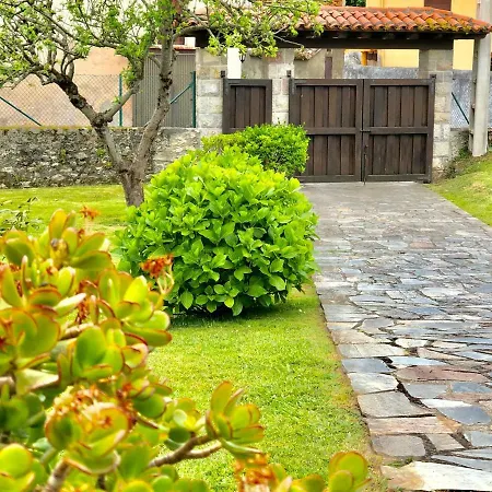 El Pedroso De Llanes *